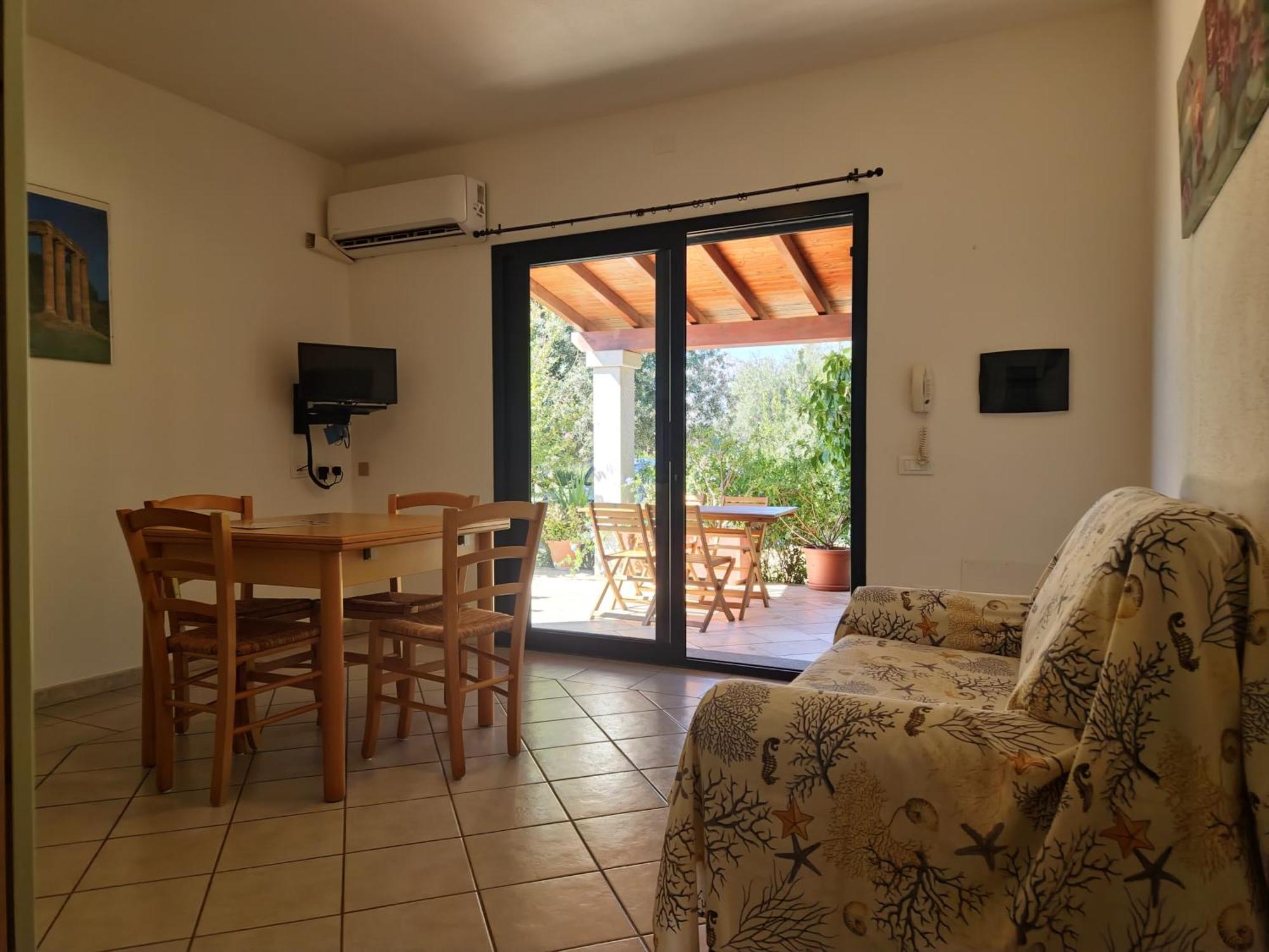 Pareja Apartments Orosei Exterior photo